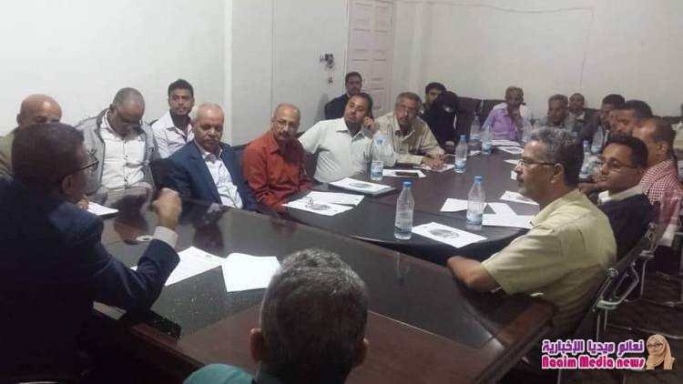 اجتماعاً للمسؤولين الإعلاميين بفروع المؤتمر بمديريات تعز برئاسة : جامل