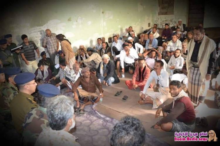 لجنة مكلفة من مدير عام شرطة محافظة تعز تزور أقسام شرطة مديرية القاهرة وتلتقي بعقال المديرية 