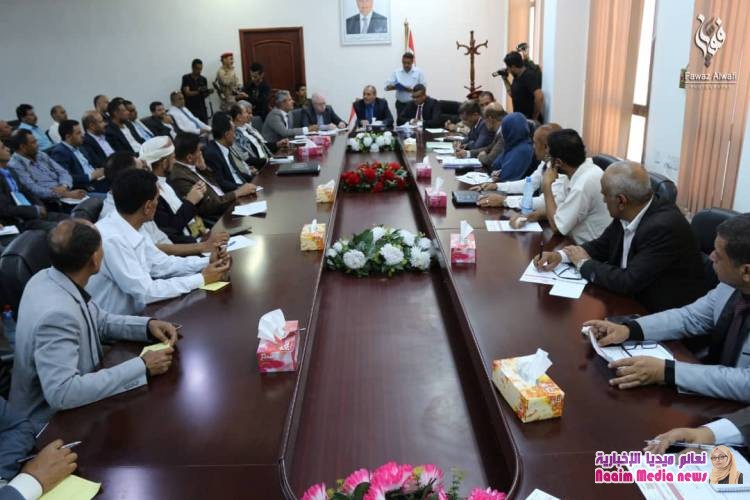 تنفيذي تعز يناقش الخطط والبرامج المتعلقة بسير العمل للعام الجاري 2019م