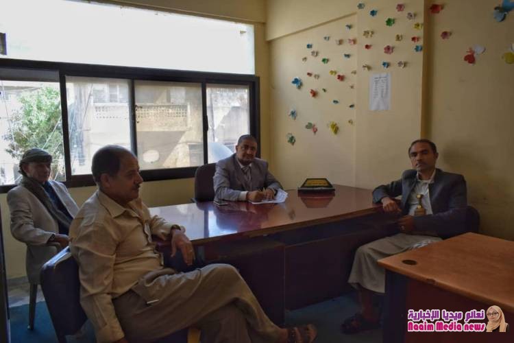 مكتب وزارة شؤون المغتربين بتعز يعقد اجتماعه الدوري