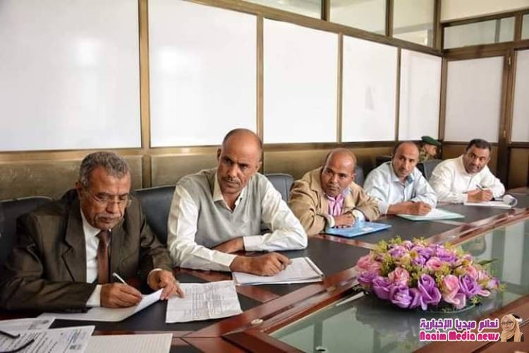 الوكيل جامل يشدد على ضرورة إعادة تشغيل كافة الآبار المتوقفة 