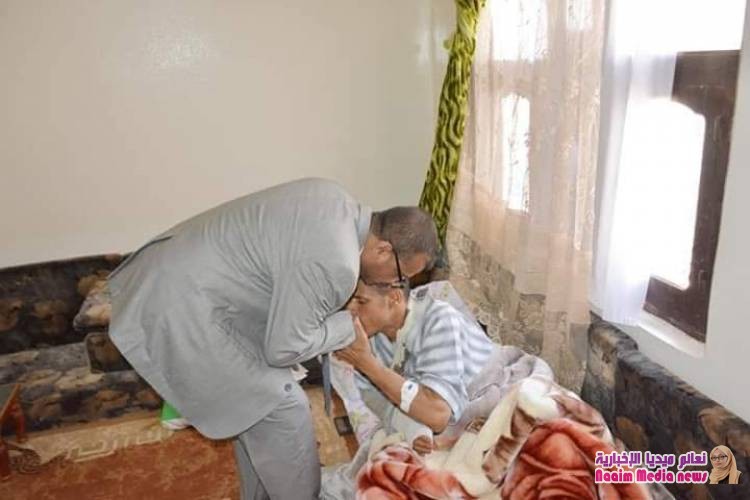 الوكيل جامل يزور المصاب الشوافي ويطمئن على صحته  