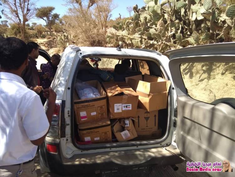 نزول ميداني لمدير عام المديرية وفريق الاستجابة الطارئة الى قرية المحشاء بعزلة بني عيسى.