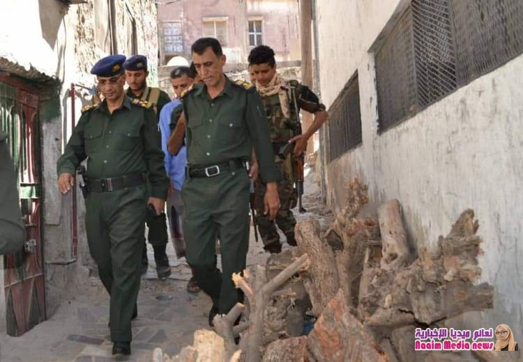 مدير عام شرطة تعز يزور جرحى الحملة الأمنية ويقوم بزيارات أخرى