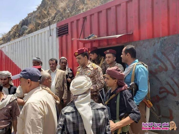 قائد محور تعز اللواء الركن سمير الصبري يزور مقر اللواء 145 مشاة ونقطة الهنجر غربي المدينة