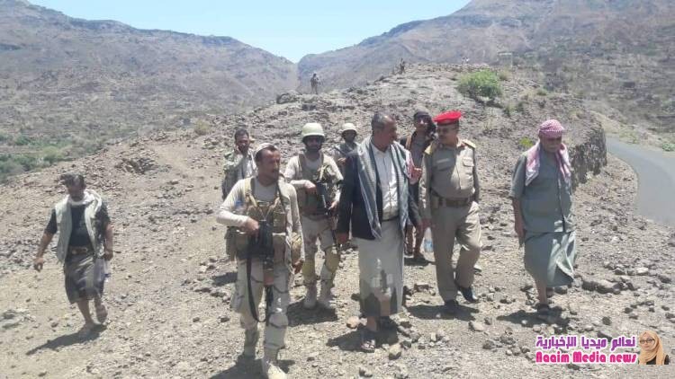 أركان محور تعز قائد اللواء 170د/جو يزور موقع اللواء 35 ويلتقي قائده