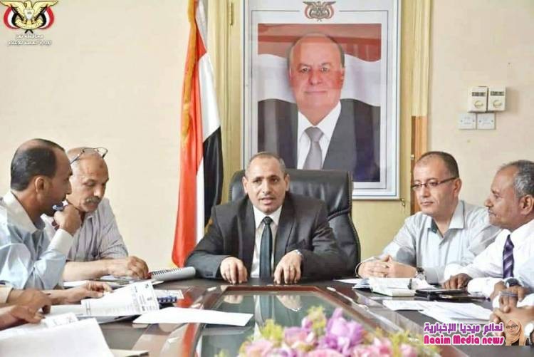 وكيل أول محافظة تعز يشدد على ضرورة تفعيل الأوعية الإيرادية بالمحافظة