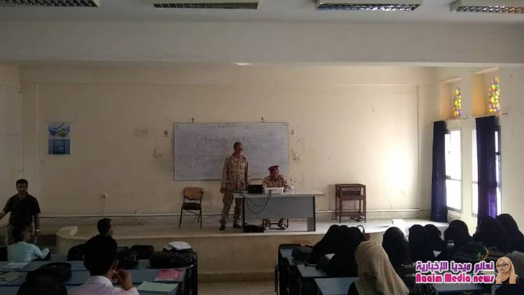 تحت شعار الجيش والشعب يدآواحدة لدحرالإنقلاب