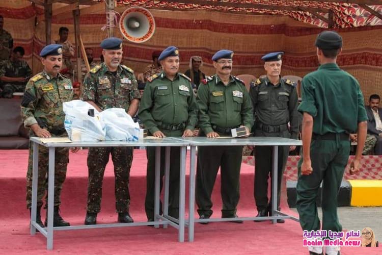 تخرج الدفعة الأولى مستجدين من معسكر قوات الطوارئ بعدن