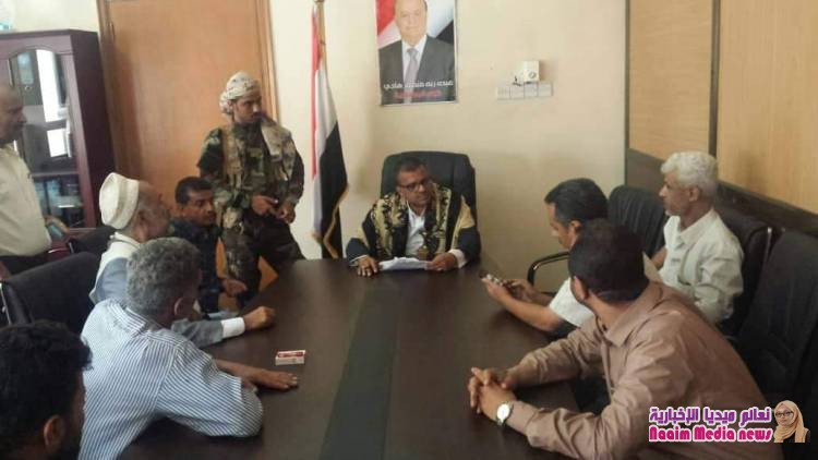 الوكيل جامل يلتقي بعدد من  التجار . 