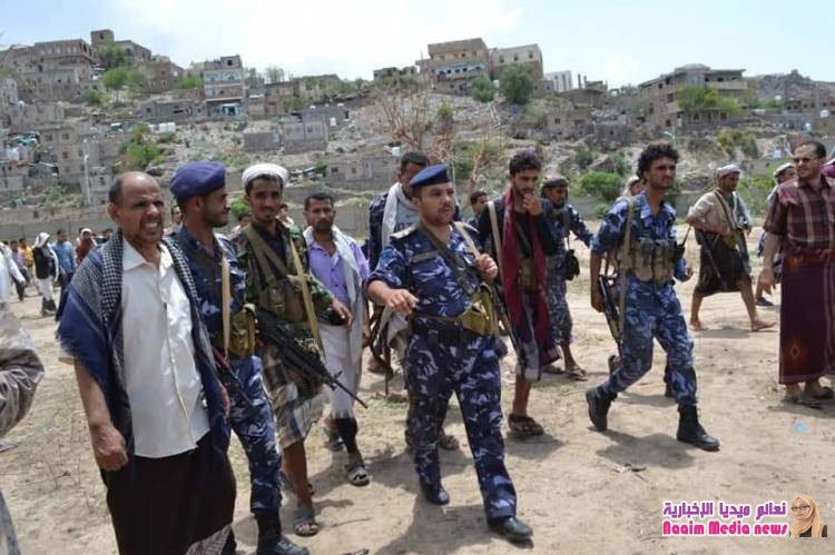 في جنازة رسمية وشعبية كبيرة تشييع شهداء الواجب في شرطة تعز