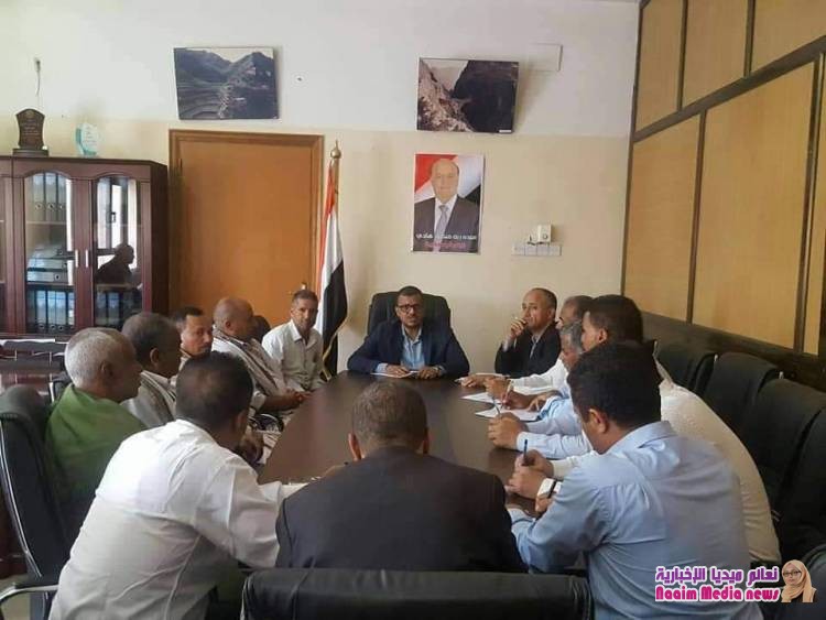 الوكيل جامل يترأس اجتماعاً موسع للمكتب التنفيذي بمديرية صالة لمناقشة أوضاع وقضايا المديرية 