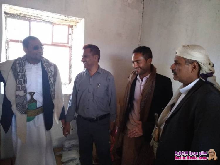 في ظل الجهود التي تبذلها قيادة السلطة المحلية بالجانب الصحي ..مدير عام المديرية يفتتح وحدتين صحية بعزلة القحاف.