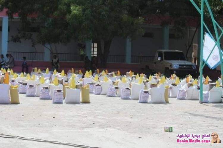 وكيل أول محافظة تعز يفتتح السوق الخيري المجاني السنوي الثاني للعام 2019م