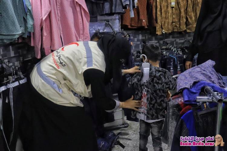 دولة الإمارات تتوج أعمالها الإنسانية والخيرية بمشروع كسوة العيد ل لأكثر من 20 ألف أسرة في المحافظات المحررة 