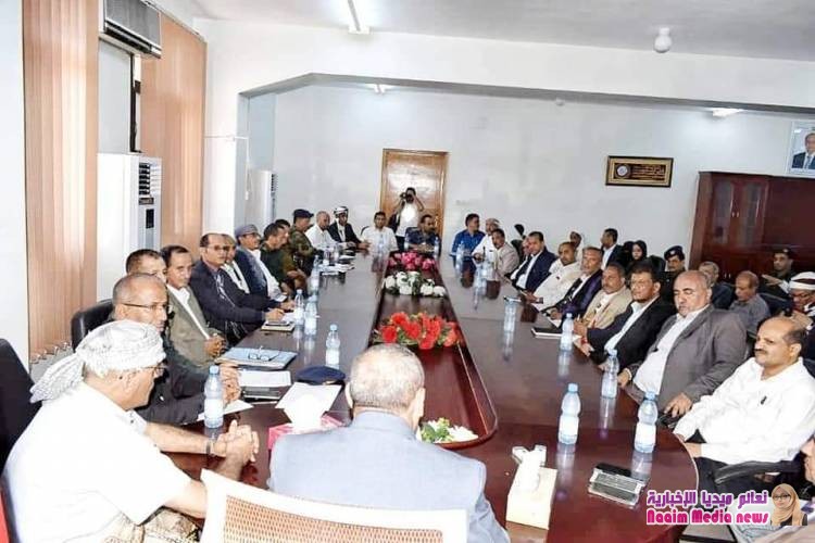 اجتماع موسع بتعز يناقش الاستعدادات لتنفيذ الإختبارات العامة للمرحلة الثانوية