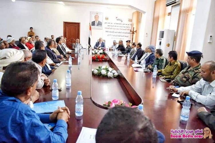 اجتماع موسع بتعز يناقش الاستعدادات لتنفيذ الإختبارات العامة للمرحلة الثانوية