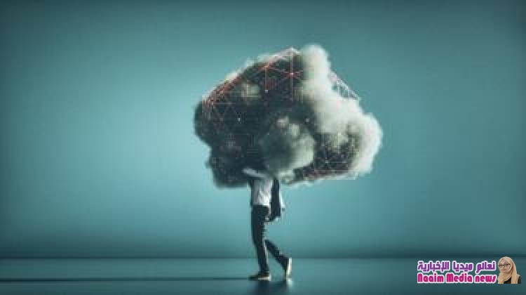 هل تحمل "جاسوسا" في جيبك يسجل كل تفاصيل حياتك؟