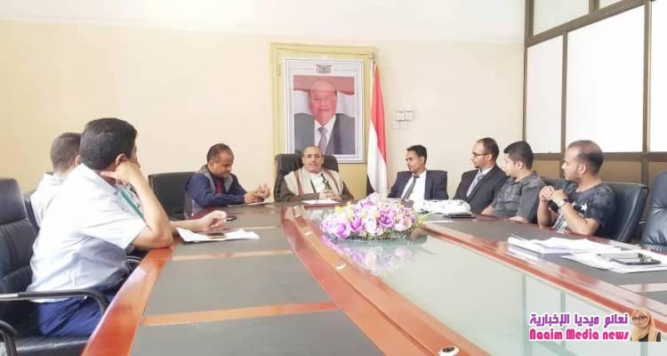 وكيل المحافظة يناقش مع ممثلين عن المبادرات الشبابية إقامة مؤتمر الشباب بتعز  