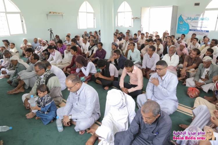 مدير عام المديرية يفتتح مسجد الفرقان بعزلة القحاف
