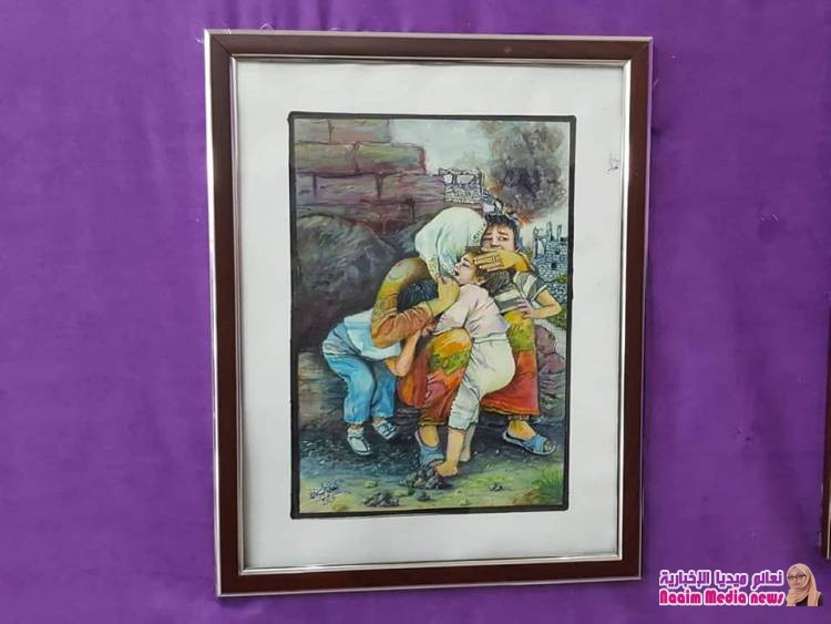 السلطة المحلية تفتتح المعرض التشكيلي الأول عن معاناة نساء تعز، الذي نظمته رابطة الاعلاميات