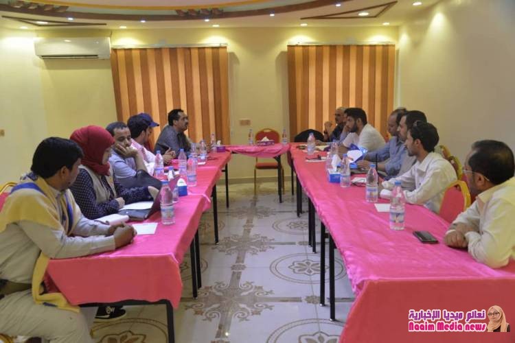 اللجنة الوطنية للتحقيق تعقد اجتماعا مع الفريق المشترك لتقييم الحوادث وتطلعه ميدانيا على عدد من وقائع قصف الطيران في بعض المناطق