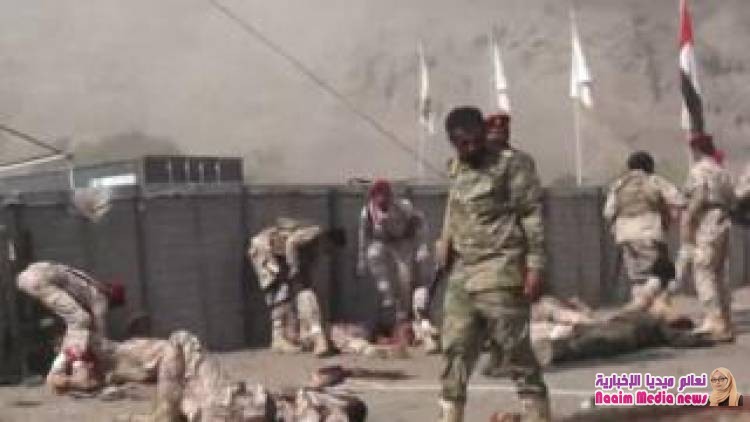 هجوم للحوثيين على عرض عسكري في عدن يقتل 32 شخصا