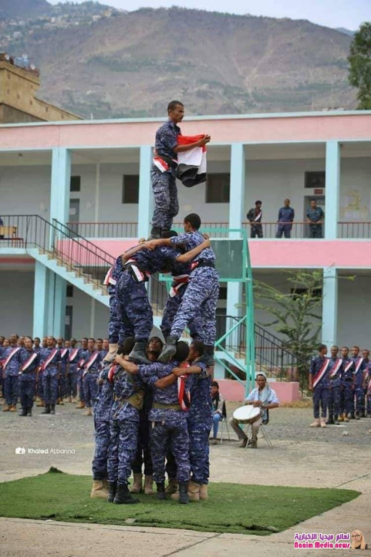 إدارة عام شرطة محافظة تعز تحتفي بتخرج الدفعة الثالثة من شرطة الدوريات وأمن الطرق 