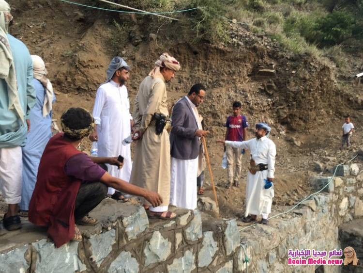 بجهود مجتمعية ...إفتتاح عدداً من المشاريع التنموية والمبادرات المجتعية بقرى عزلة بني بكاري بمديرية جبل حبشي.