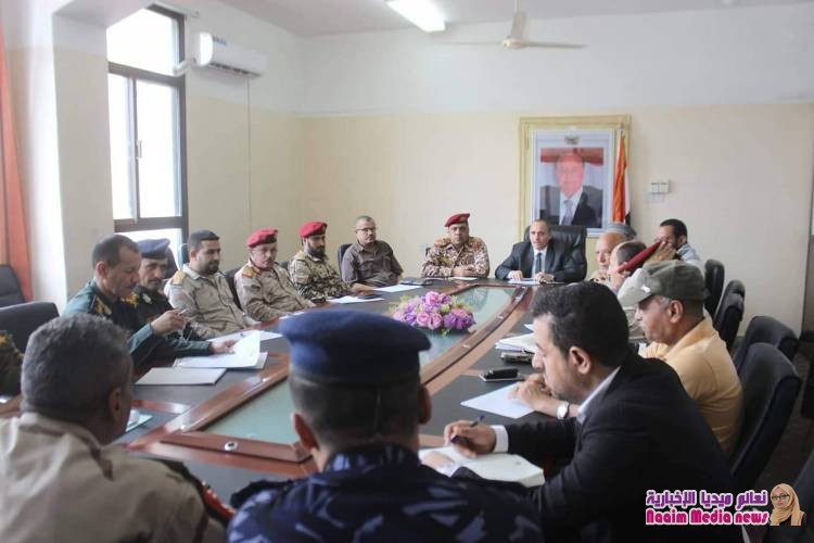 اللجنة الأمنية بتعز تناقش مستجدات الأوضاع الامنية وتثبيت الأمن والاستقرار بالمحافظة