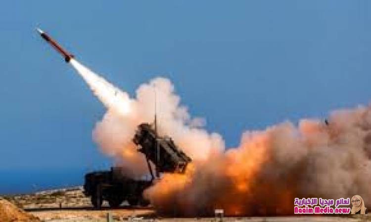 وزارة الدفاع اليمنية الطيران الحرب لازال يقصف قواتنا حتى هذه اللحظة.