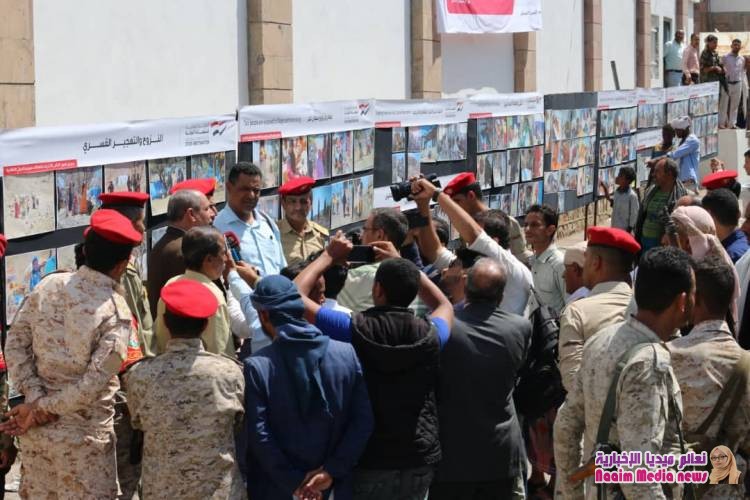 تعز : الحملة الوطنية لاستعادة الدولة ، تقيم معرض صور لتجسيد انتهاكات مليشيا الحوثي
