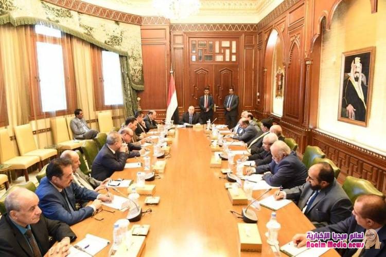 رئيس الجمهورية يناقش مع هيئة مستشاريه التطورات على الساحة اليمنية