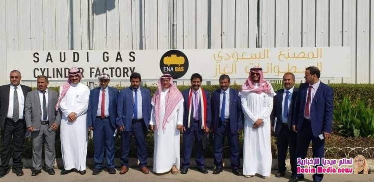 التوقيع على اتفاقيه استيراد 100 الف اسطونه