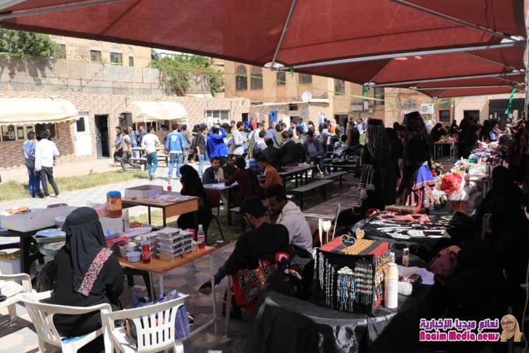 تدشين أولى حملات خذ_منا_وناولنا الشبابية التطوعية الخيرية من رحاب جامعة سبأ .