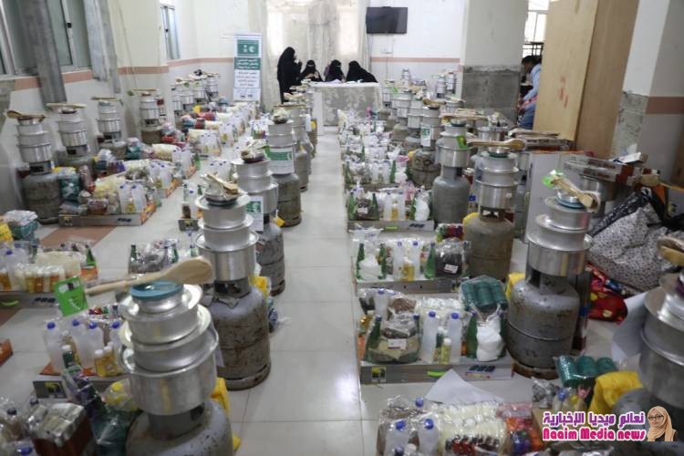 ضمن برنامج التدريب الحرفي والتمكين الاقتصادي لـ200 إمرأة معيلة : مركز الملك سلمان بتعز يدشن مرحلة التمكين للمتدربات في مجال البخور والروائح