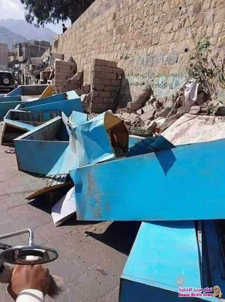 شاهد بالصور استمرار حملة إزالة العشوائيات المخالفة في المدينة