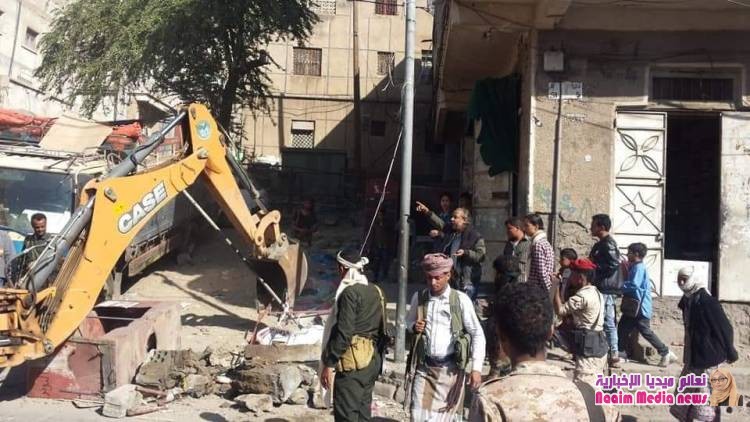 شاهد بالصور استمرار حملة إزالة العشوائيات المخالفة في المدينة