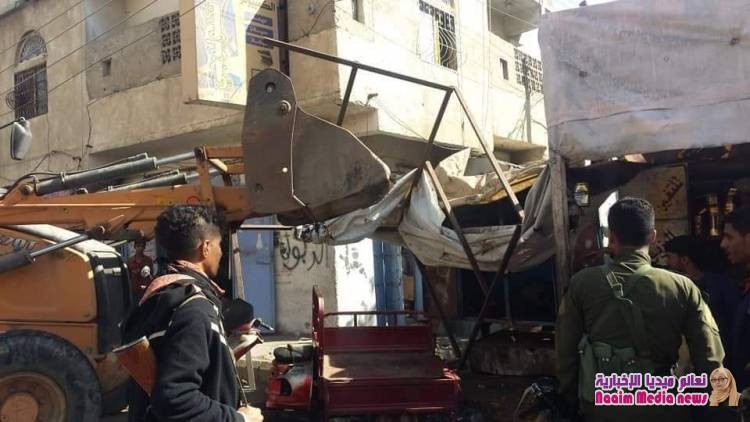 شاهد بالصور استمرار حملة إزالة العشوائيات المخالفة في المدينة