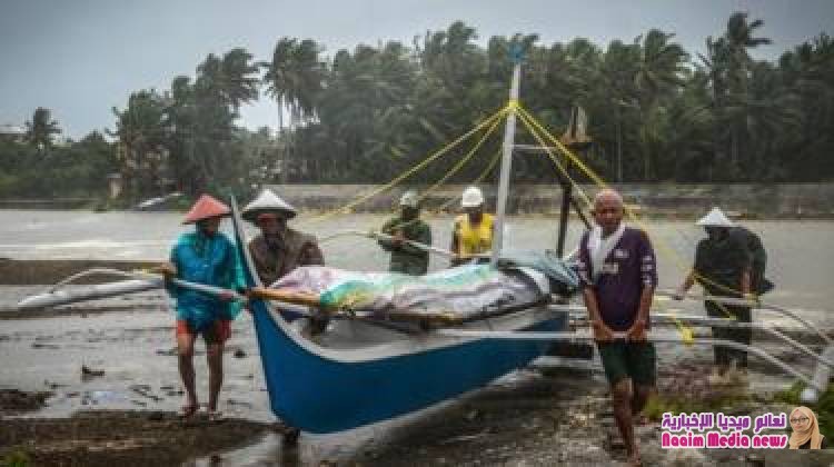 إعصار فانفون: قتلى ودمار في يوم عيد الميلاد في الفلبين