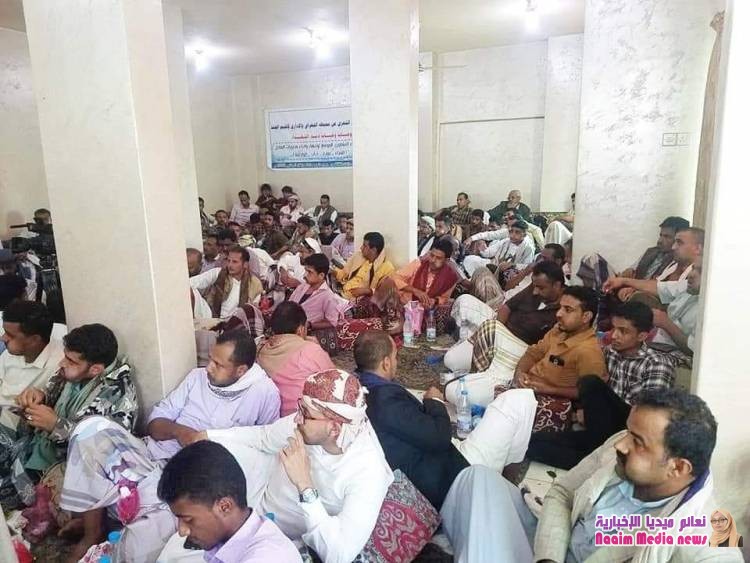 لقاء تشاوري موسع لمديريات ساحل محافظة تعز يرفض مشاريع عزلها، وتهميش أبناءها ويطالب بإخضاعها لسلطة الدولة الشرعية