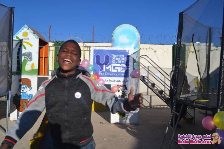 أطفال الشمايتين يحتفون