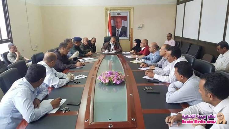 لجنة الطوارئ بتعز تناقش توفير الموارد لمواجهة كورونا