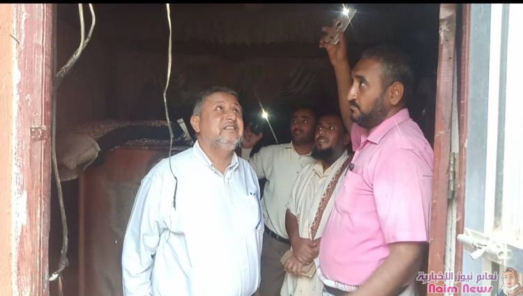 *مدير عام نظافة عدن يتفقد مستوى الأضرار جراء حريق نشب بمنزل نائب رئيس قسم النظافة بمديرية دار سعد*