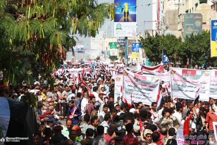 صور تعز تحيي الذكرى الـ ٥٨ لثورة سبتمبر بكرنفال جماهيري حاشد .