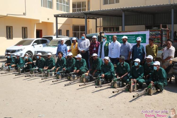  *مركز الملك سلمان للإغاثة يدشن حملة الرش الضبابي بمديرية المنصورة لمكافحة حمى الضنك*