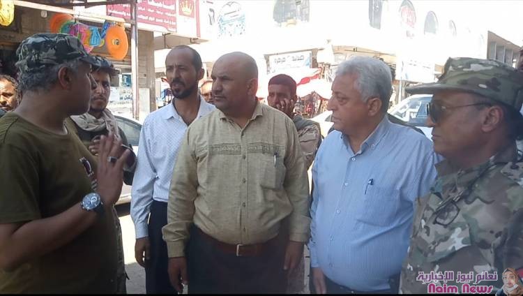 *وكيل عدن " الجعيملاني " ومدير البريقة يدشنان حملة لتنظيم محطات النقل وتحصيل الإيرادات ورفع السيارات المتهالكة بالمديرية*