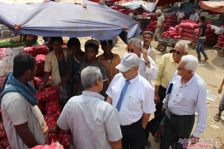 *مدير عام المنصورة يدشن حملة رقابية لضبط أسعار المواد الغذائية بالمديرية*