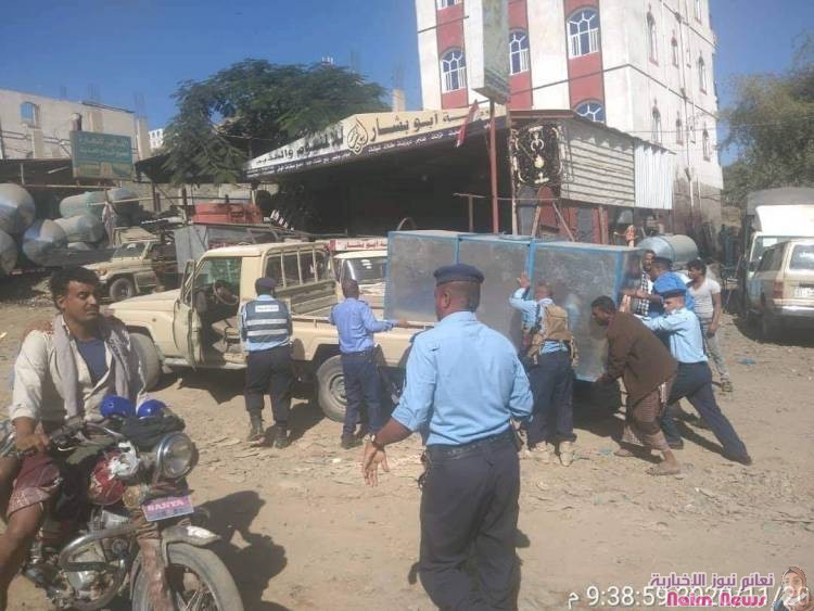 استمرار حملة إزالة العشوائيات من شوارع المدينة