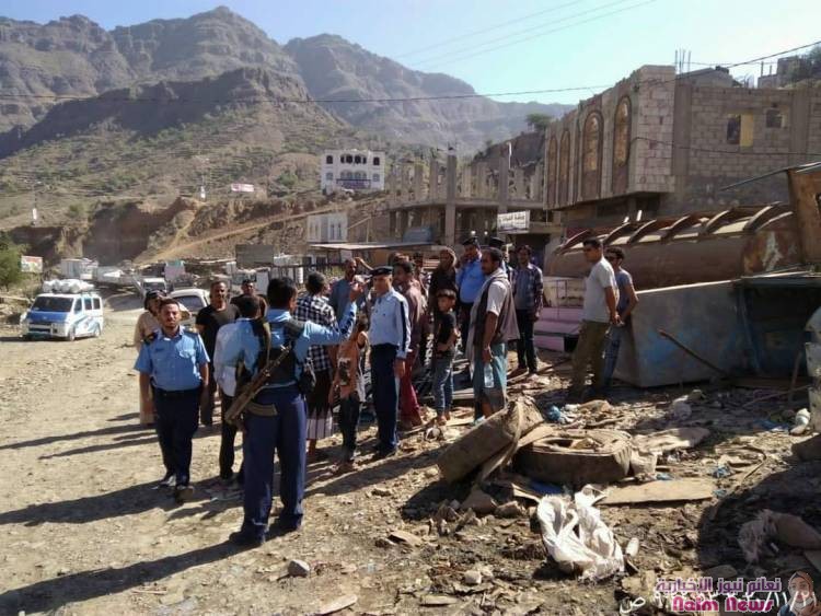 استمرار حملة إزالة العشوائيات من شوارع المدينة